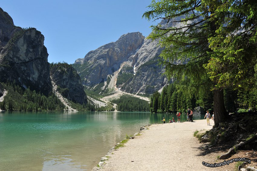 09 Lago di Braies.JPG